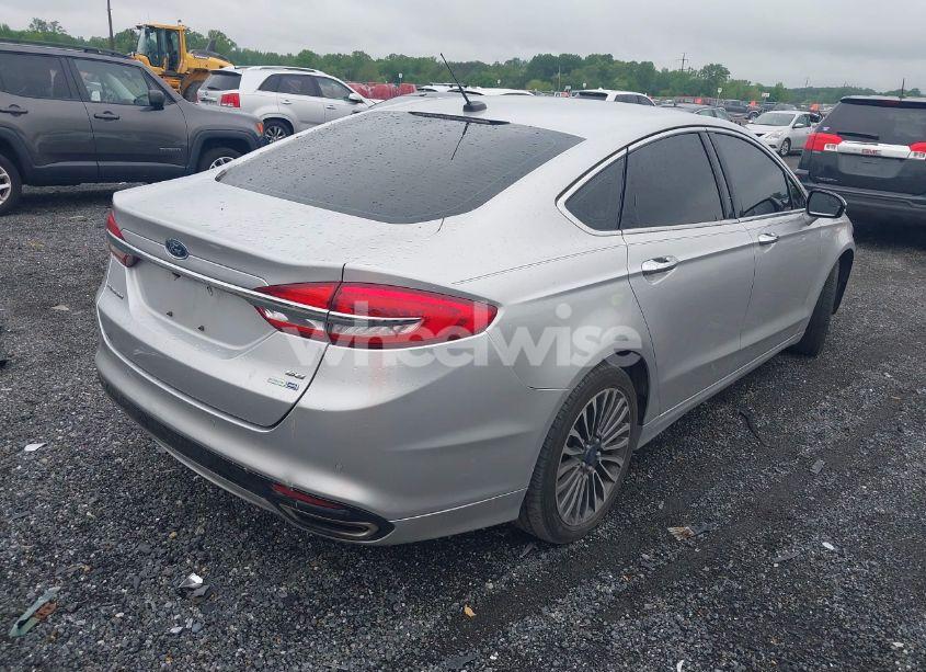 Photo 4 of 2017 Ford Fusion SE (VIN 3FA6P0T92HR186139)