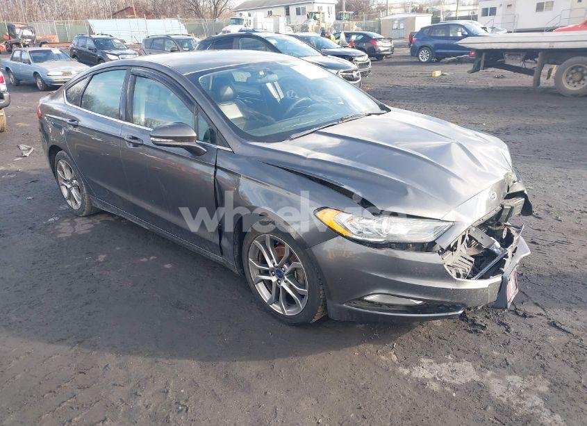 2017 Ford Fusion SE (VIN 3FA6P0T92HR226915) main photo