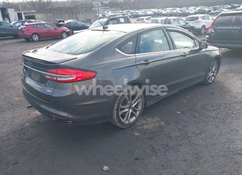 Photo 4 of 2017 Ford Fusion SE (VIN 3FA6P0T92HR226915)