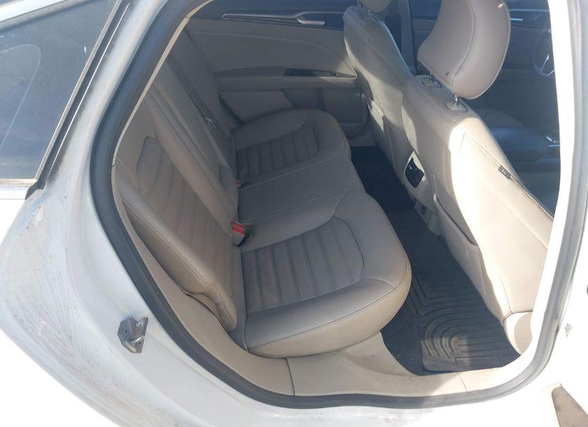 Photo 8 of 2017 Ford Fusion SE (VIN 3FA6P0T92HR264399)