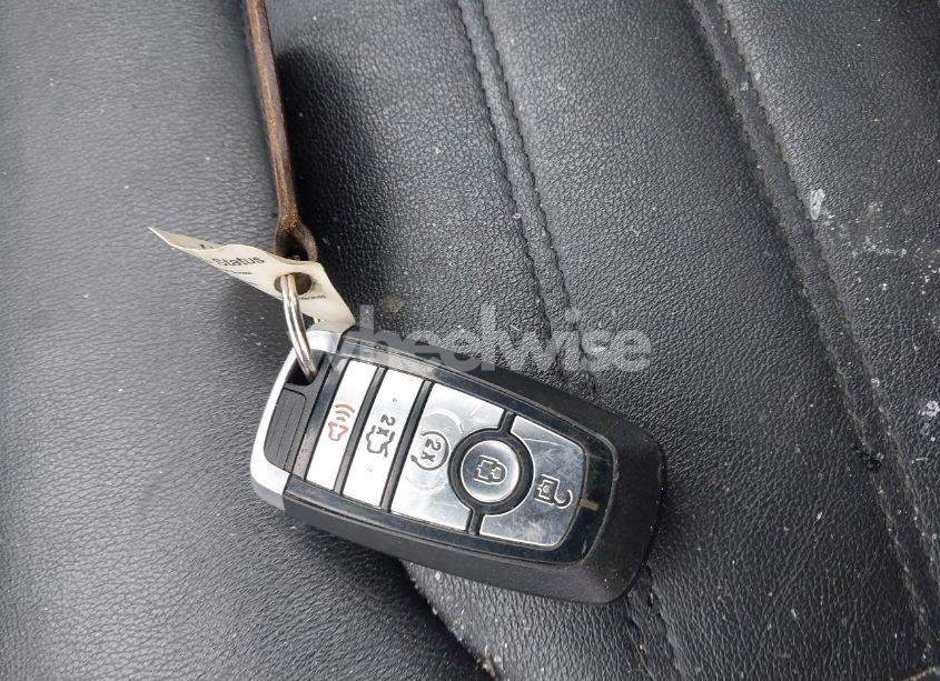 Photo 11 of 2017 Ford Fusion SE (VIN 3FA6P0T92HR389015)