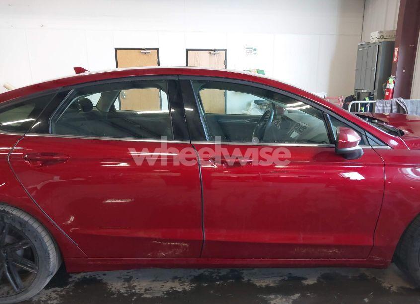 Photo 14 of 2019 Ford Fusion SE (VIN 3FA6P0T92KR216957)