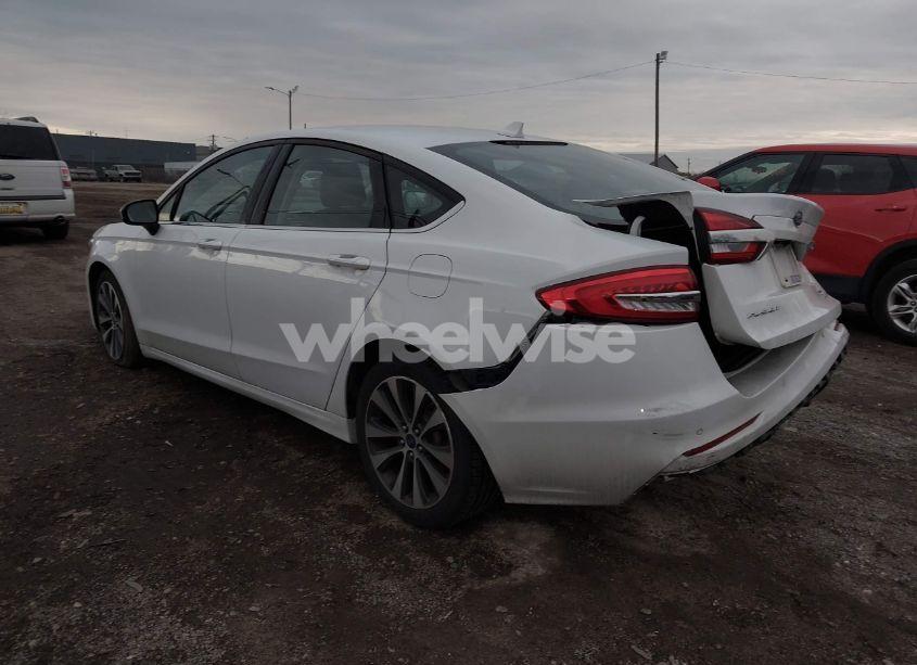 Photo 3 of 2020 Ford Fusion SE (VIN 3FA6P0T92LR225322)