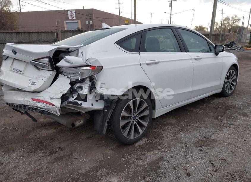 Photo 4 of 2020 Ford Fusion SE (VIN 3FA6P0T92LR225322)