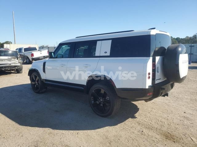 Photo 6 of 2024 LAND ROVER DEFENDER 130 X-DYNAMIC SE (VIN 3FA6P0T93FR210607)