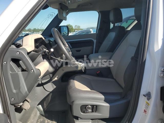 Photo 7 of 2024 LAND ROVER DEFENDER 130 X-DYNAMIC SE (VIN 3FA6P0T93FR210607)