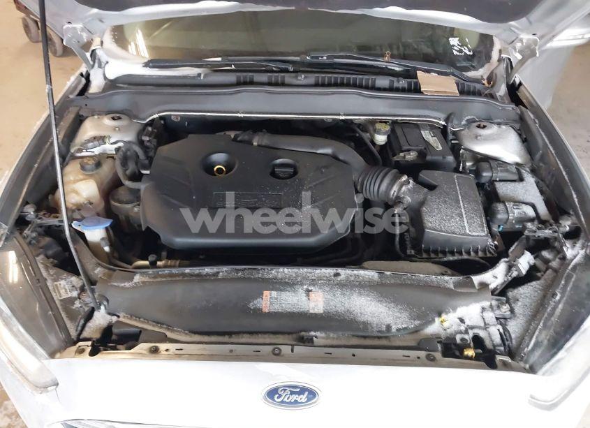 Photo 10 of 2015 Ford Fusion SE (VIN 3FA6P0T93FR286327)