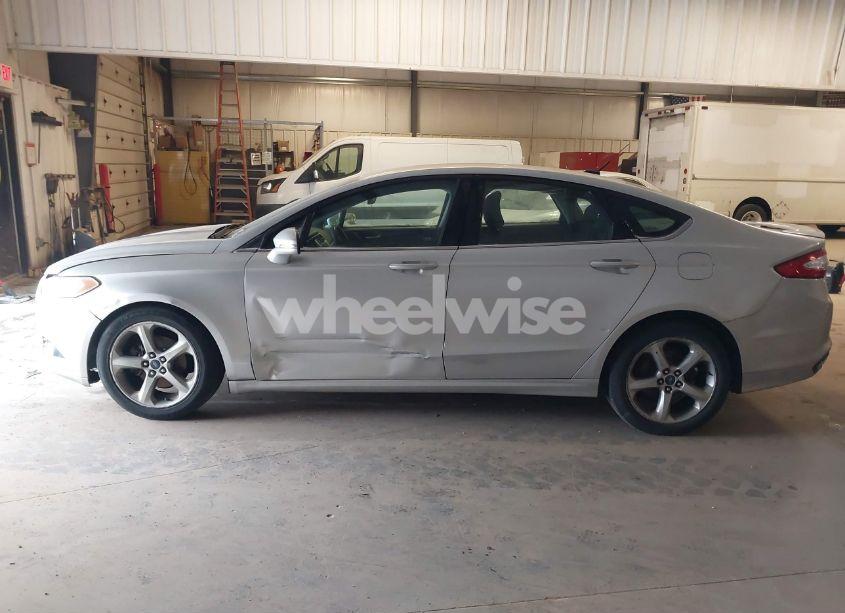 Photo 14 of 2015 Ford Fusion SE (VIN 3FA6P0T93FR286327)