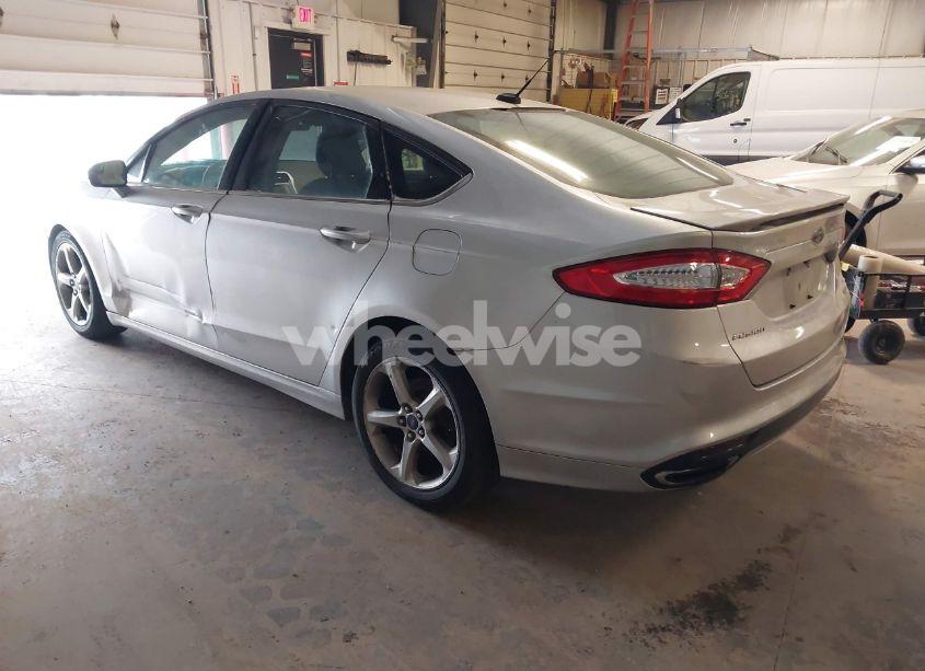Photo 3 of 2015 Ford Fusion SE (VIN 3FA6P0T93FR286327)