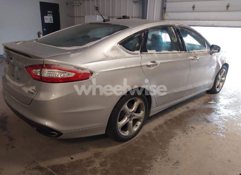 Photo 4 of 2015 Ford Fusion SE (VIN 3FA6P0T93FR286327)
