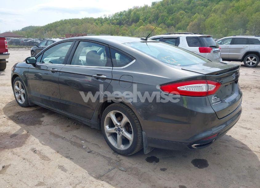 Photo 3 of 2016 Ford Fusion SE (VIN 3FA6P0T93GR212603)