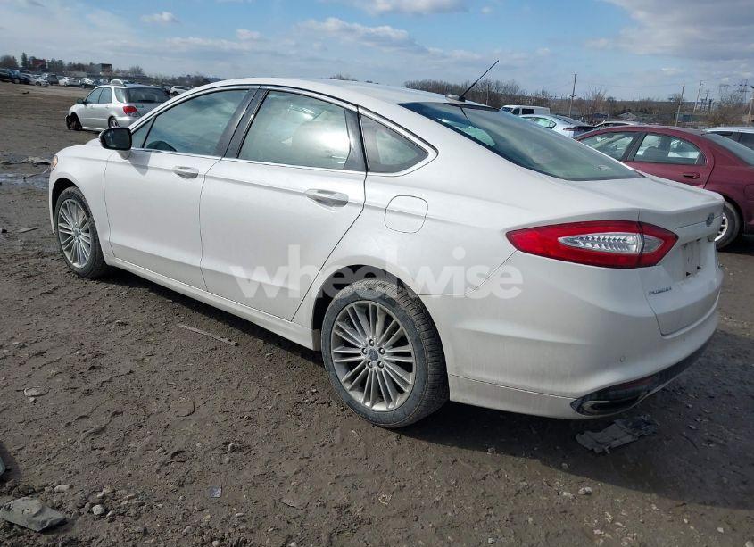 Photo 3 of 2016 Ford Fusion SE (VIN 3FA6P0T93GR348990)