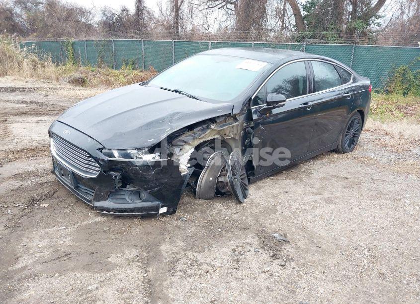 Photo 2 of 2016 Ford Fusion SE (VIN 3FA6P0T93GR401610)