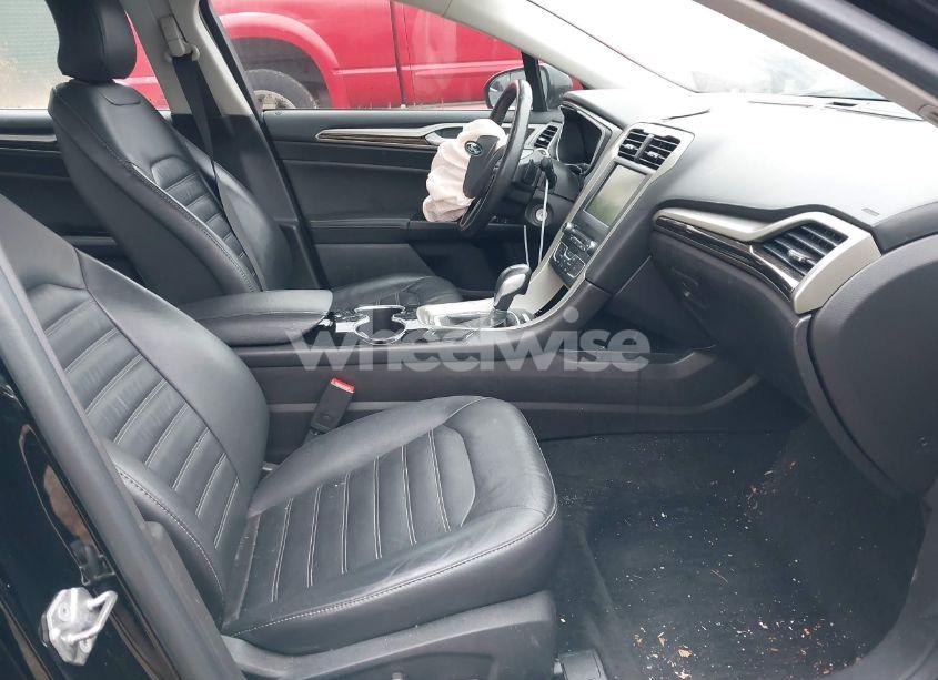 Photo 5 of 2016 Ford Fusion SE (VIN 3FA6P0T93GR401610)