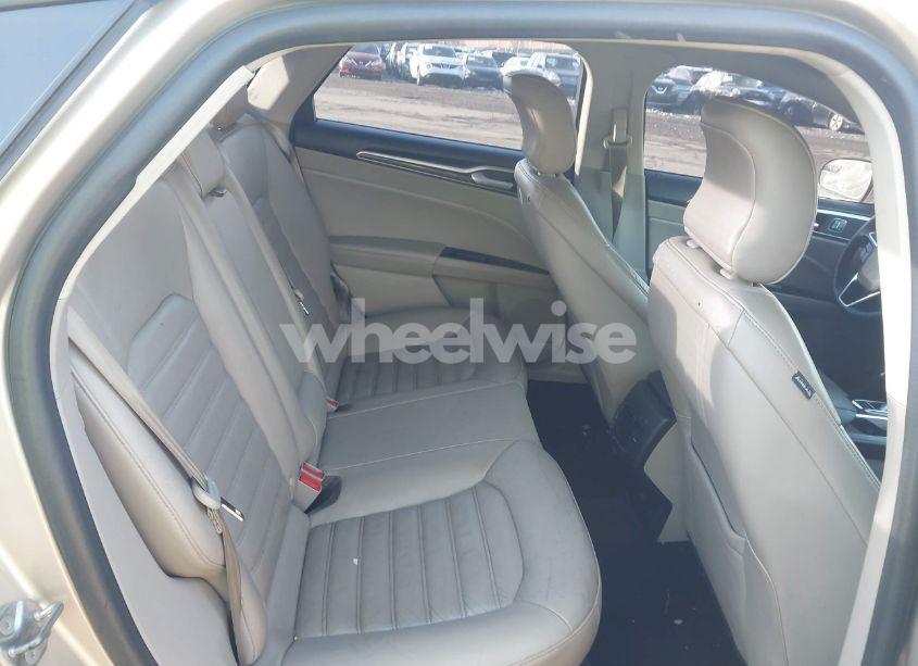 Photo 8 of 2017 Ford Fusion SE (VIN 3FA6P0T93HR198221)