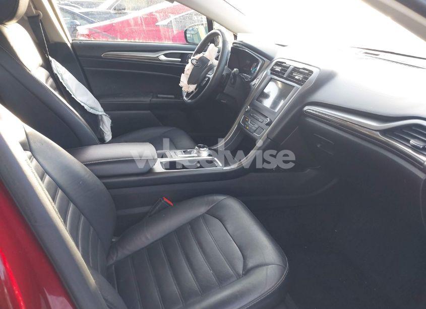 Photo 5 of 2017 Ford Fusion SE (VIN 3FA6P0T93HR308331)