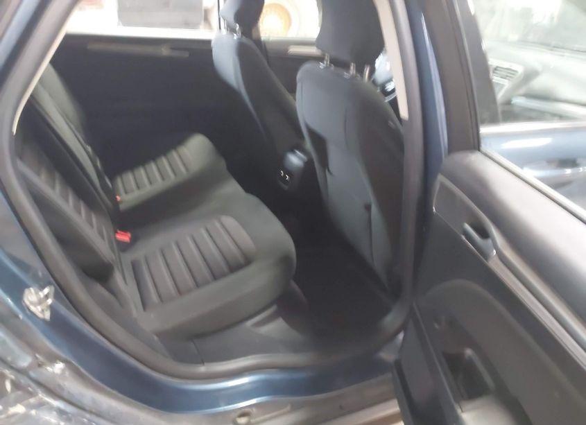 Photo 8 of 2019 Ford Fusion SE (VIN 3FA6P0T93KR152072)