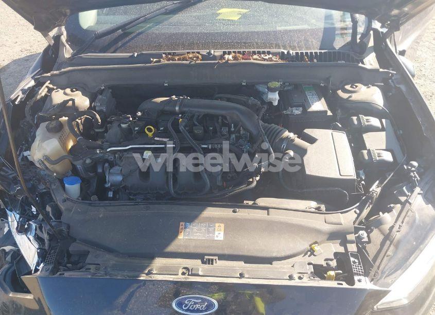 Photo 10 of 2019 Ford Fusion SE (VIN 3FA6P0T93KR253645)