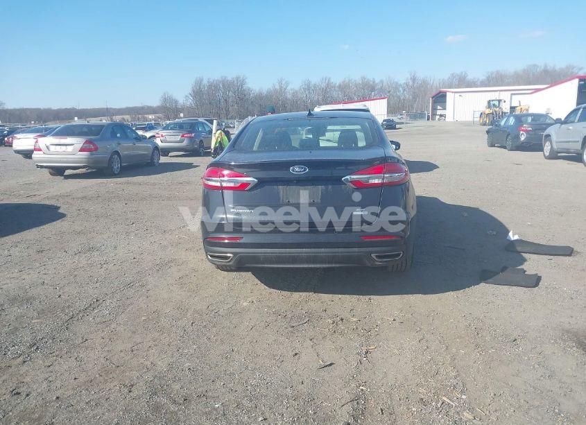 Photo 16 of 2019 Ford Fusion SE (VIN 3FA6P0T93KR253645)