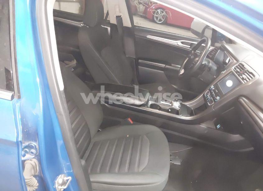 Photo 5 of 2020 Ford Fusion SE (VIN 3FA6P0T93LR202096)