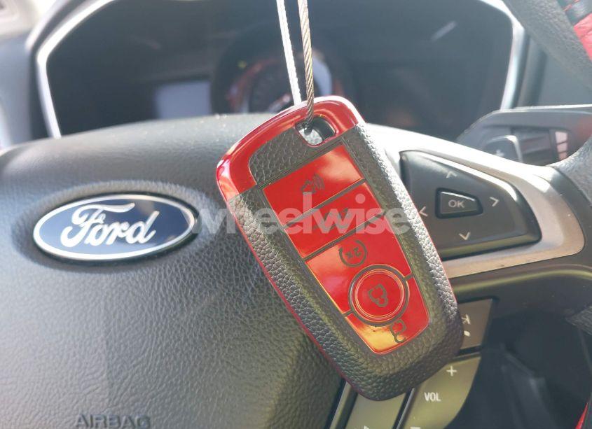 Photo 11 of 2020 Ford Fusion SE (VIN 3FA6P0T93LR247572)