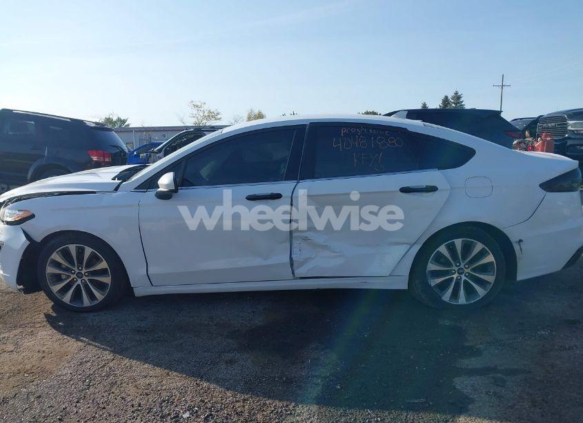 Photo 14 of 2020 Ford Fusion SE (VIN 3FA6P0T93LR247572)
