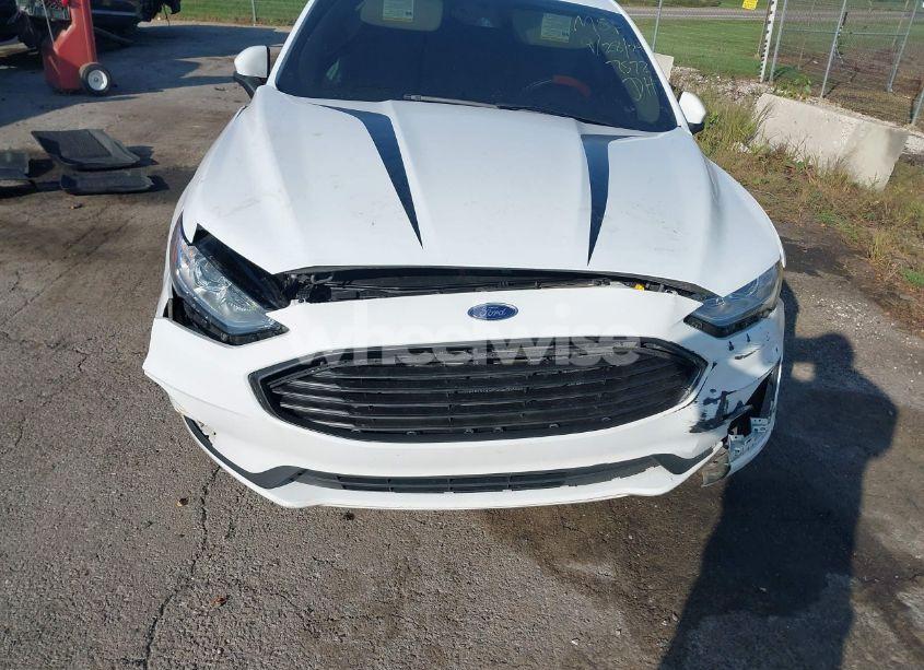 Photo 6 of 2020 Ford Fusion SE (VIN 3FA6P0T93LR247572)