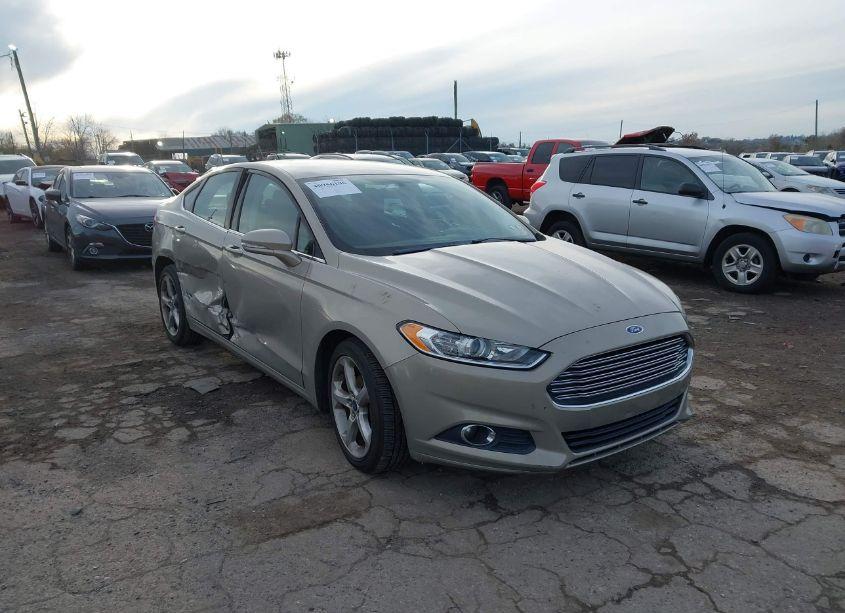 2015 Ford Fusion SE (VIN 3FA6P0T94FR241459) main photo
