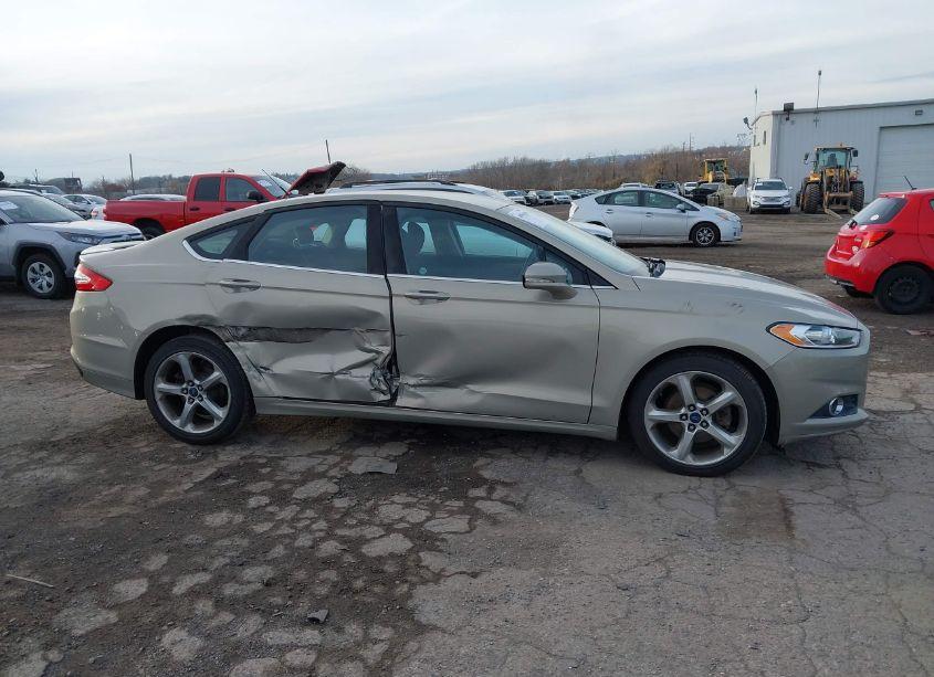 Photo 13 of 2015 Ford Fusion SE (VIN 3FA6P0T94FR241459)