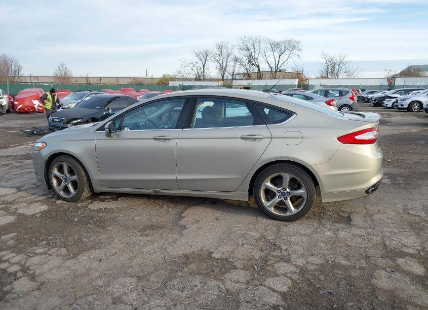 Photo 14 of 2015 Ford Fusion SE (VIN 3FA6P0T94FR241459)