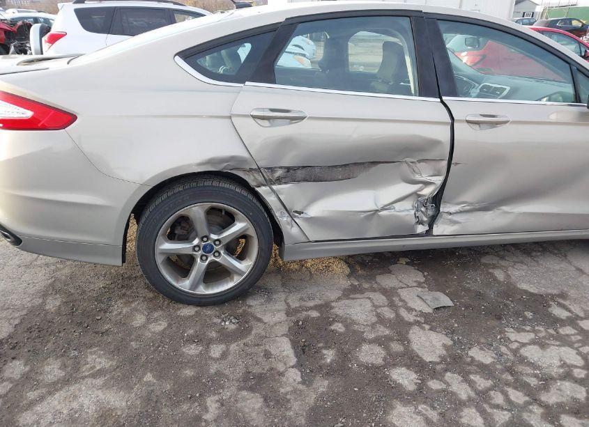 Photo 6 of 2015 Ford Fusion SE (VIN 3FA6P0T94FR241459)