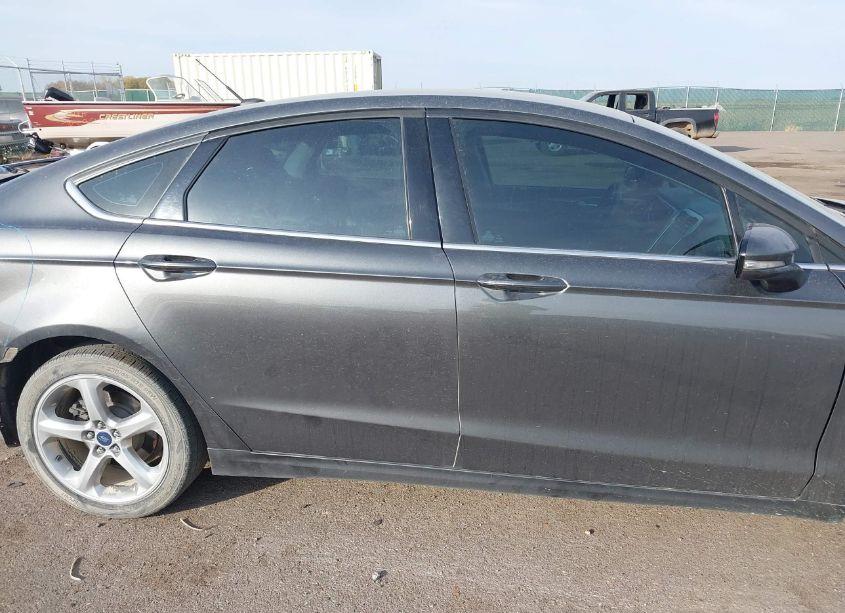 Photo 13 of 2016 Ford Fusion SE (VIN 3FA6P0T94GR234013)
