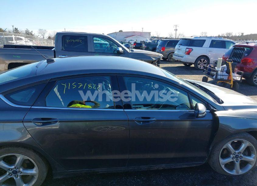 Photo 14 of 2016 Ford Fusion SE (VIN 3FA6P0T94GR277430)