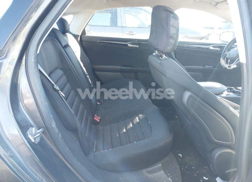 Photo 8 of 2016 Ford Fusion SE (VIN 3FA6P0T94GR277430)