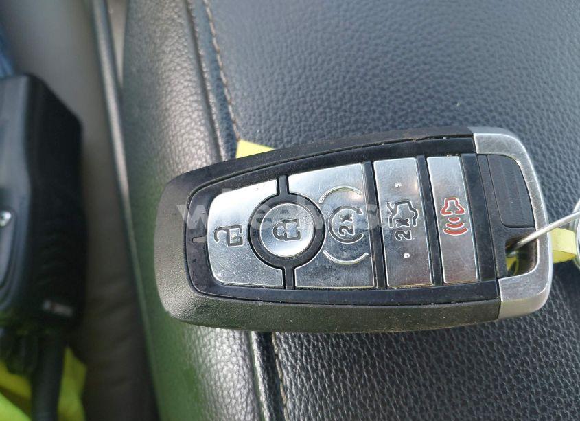 Photo 11 of 2017 Ford Fusion SE (VIN 3FA6P0T94HR268373)