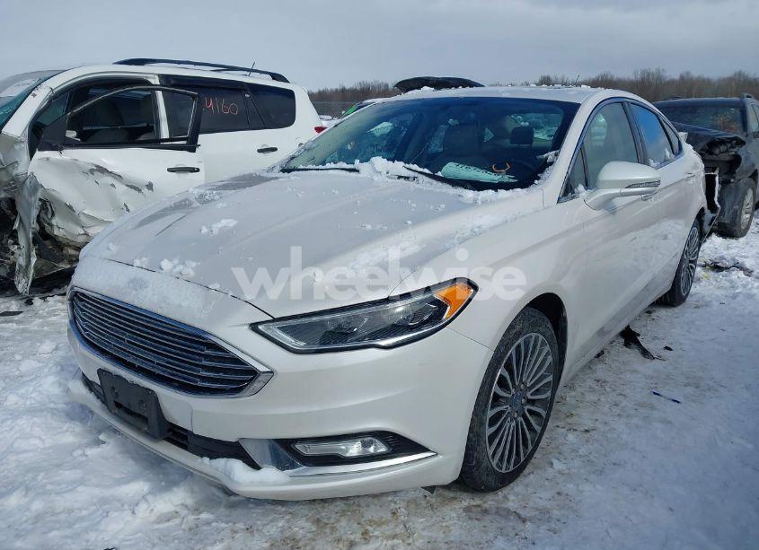Photo 2 of 2017 Ford Fusion SE (VIN 3FA6P0T94HR412696)