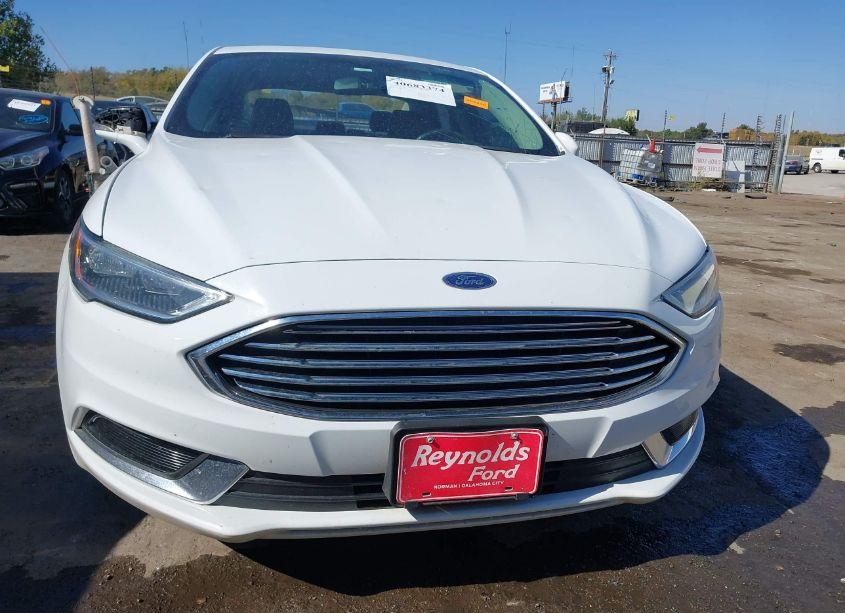 Photo 12 of 2018 Ford Fusion SE (VIN 3FA6P0T94JR114459)
