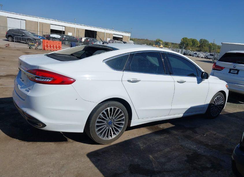 Photo 13 of 2018 Ford Fusion SE (VIN 3FA6P0T94JR114459)