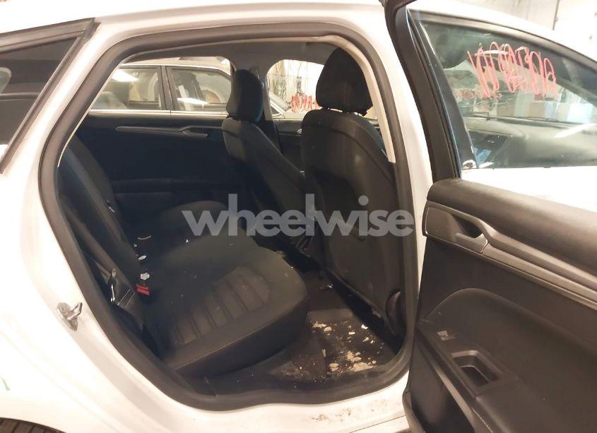 Photo 8 of 2020 Ford Fusion SE (VIN 3FA6P0T94LR179878)