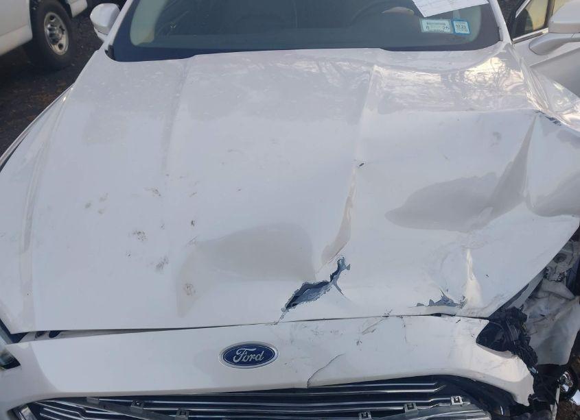 Photo 10 of 2015 Ford Fusion SE (VIN 3FA6P0T95FR202136)