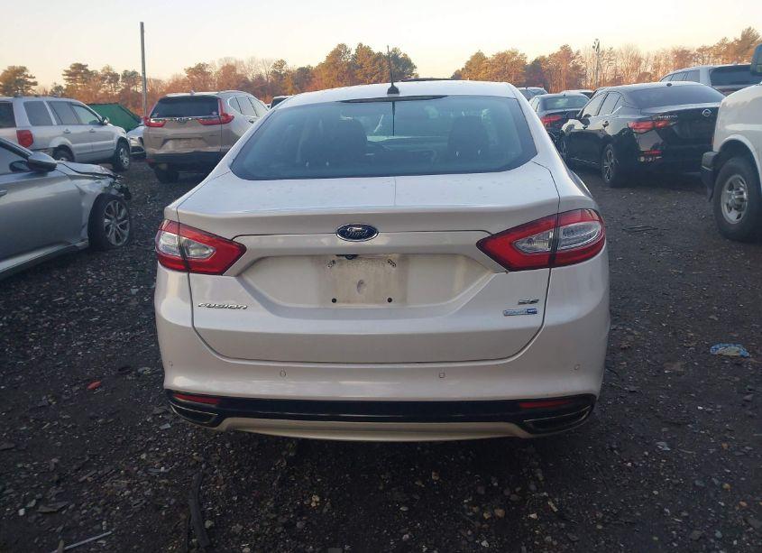 Photo 15 of 2015 Ford Fusion SE (VIN 3FA6P0T95FR202136)