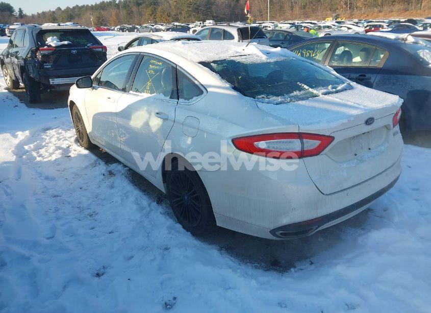 Photo 3 of 2016 Ford Fusion SE (VIN 3FA6P0T95GR128492)