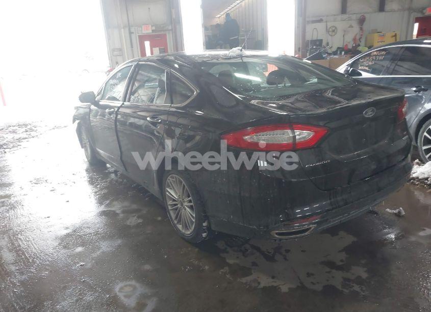 Photo 3 of 2016 Ford Fusion SE (VIN 3FA6P0T95GR270888)