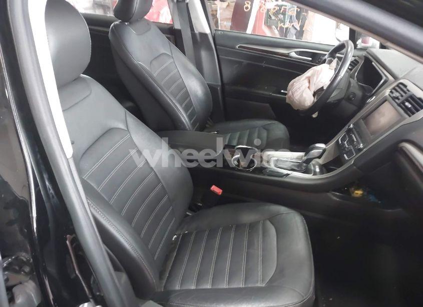 Photo 5 of 2016 Ford Fusion SE (VIN 3FA6P0T95GR270888)