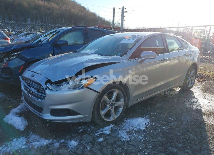 Photo 2 of 2016 Ford Fusion SE (VIN 3FA6P0T95GR325548)