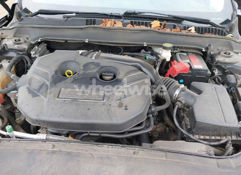 Photo 10 of 2017 Ford Fusion SE (VIN 3FA6P0T95HR140398)