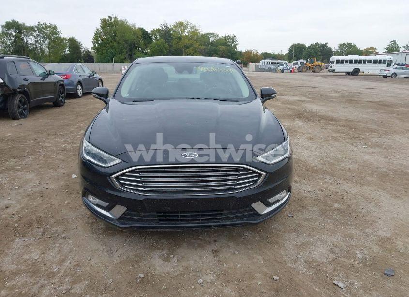 Photo 13 of 2017 Ford Fusion SE (VIN 3FA6P0T95HR140398)