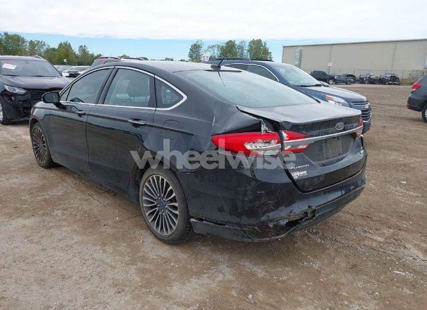Photo 3 of 2017 Ford Fusion SE (VIN 3FA6P0T95HR140398)
