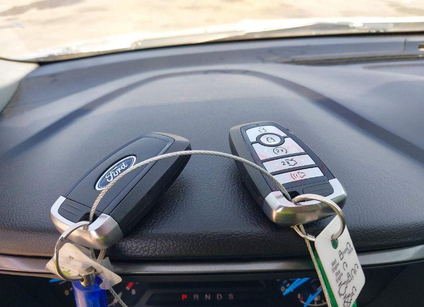 Photo 11 of 2017 Ford Fusion SE (VIN 3FA6P0T95HR293380)