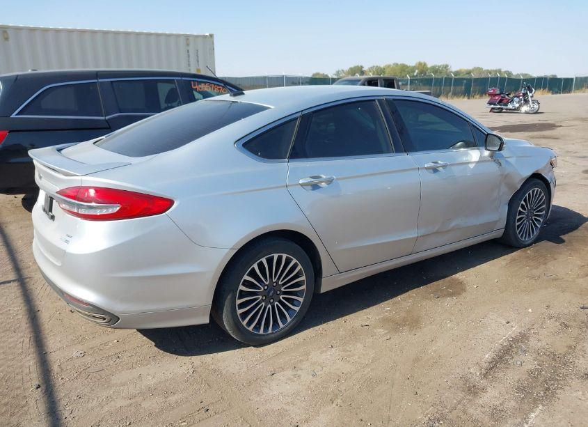 Photo 4 of 2017 Ford Fusion SE (VIN 3FA6P0T95HR293380)